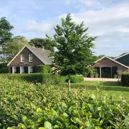 Op De Hendrik Hoeve In Buren Holiday home Buren (Gelderland)