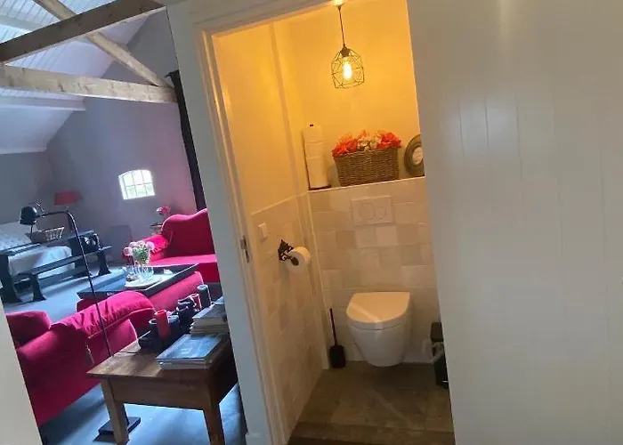 Op De Hendrik Hoeve In בית נופש