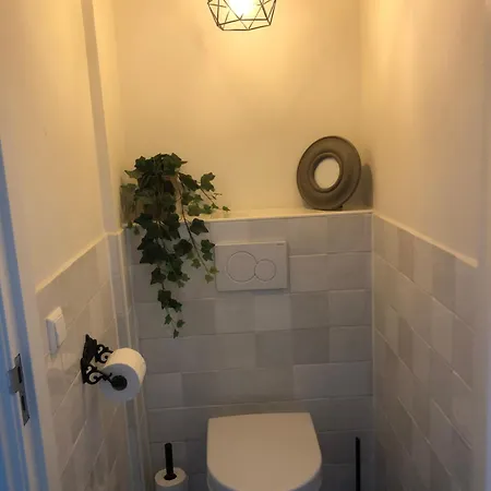 Op De Hendrik Hoeve In * Buren